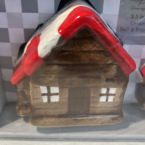 NWT/NIB Dolly Parton Holiday Salt & Pepper Shakers - Picture 5 of 6